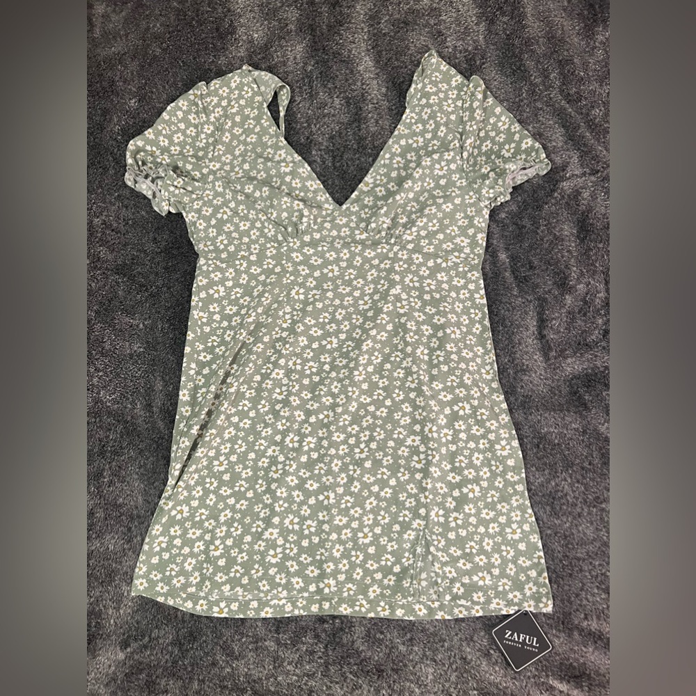 ZAFUL green dress with flowers